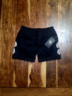 Darc Sport SHE Women’s Ribbed Mid-Waist Shorts